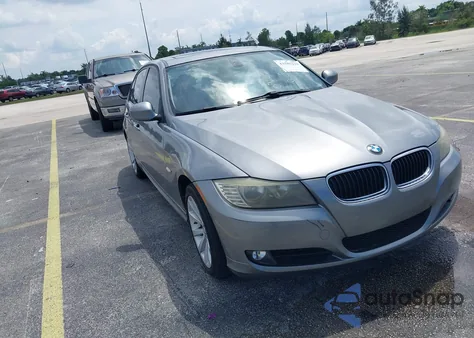 2011 BMW 328I z USA, uszkodzony, nr VIN WBAPH7C5XBA801844